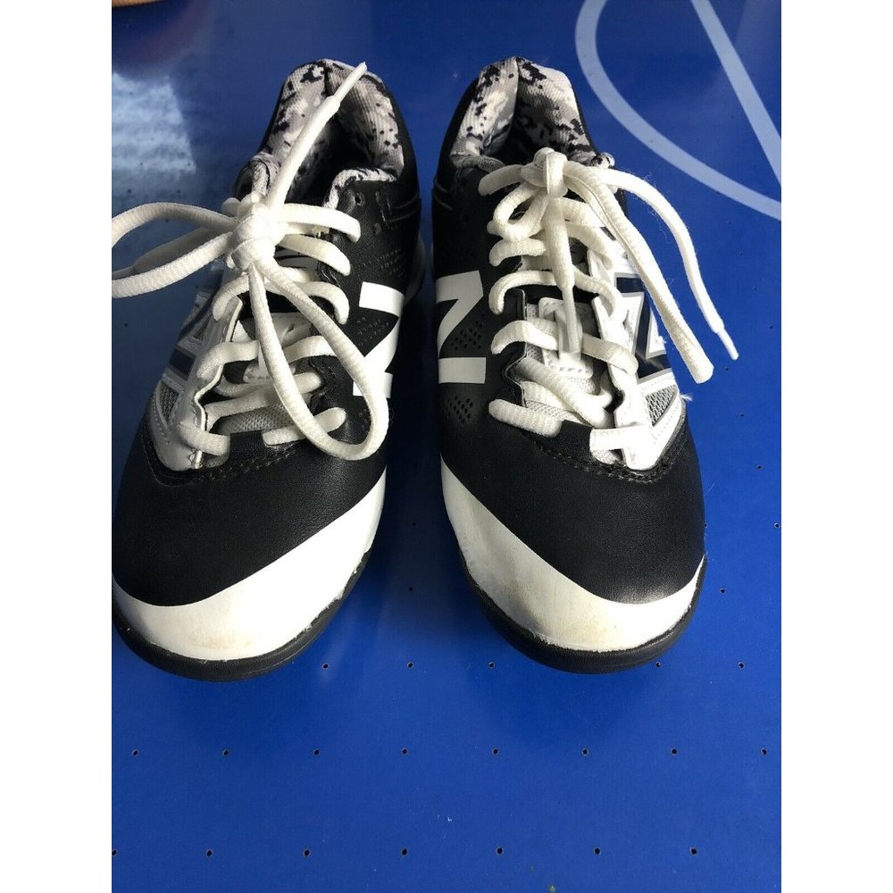 New Balance Kids Soccer Cleats Shoes YOUTH SZ 1
